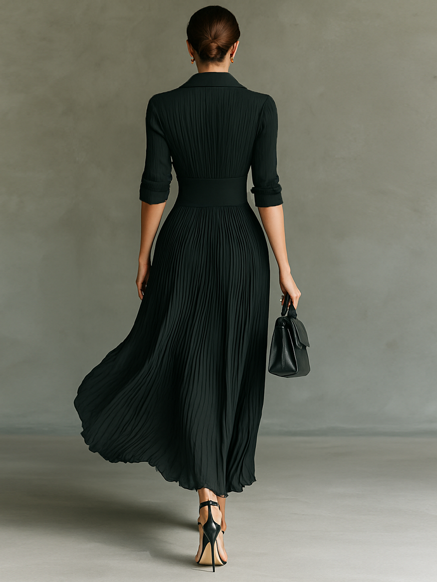 Vestido largo con mangas largas, cuello reverso y pliegues